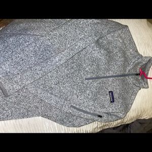 Women’s Patagonia half zip pullover jacket